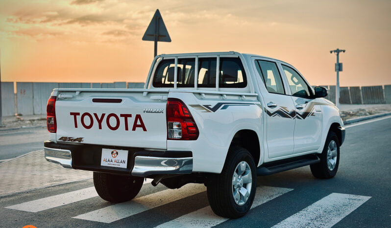 Toyota Hilux SR5 2024