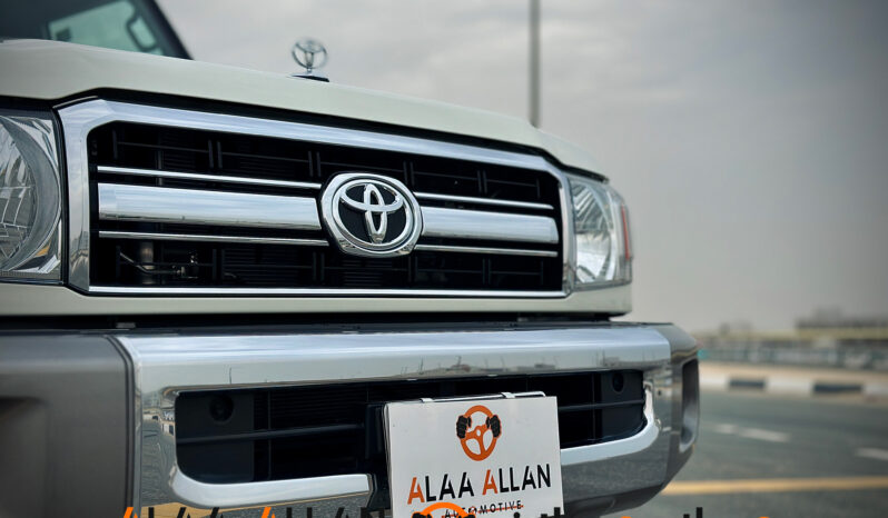 Toyota Land Cruiser LX 2023